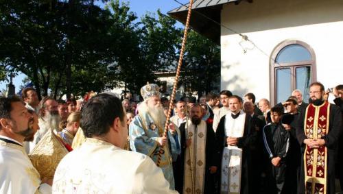 Momente de la sfințirea bisericii